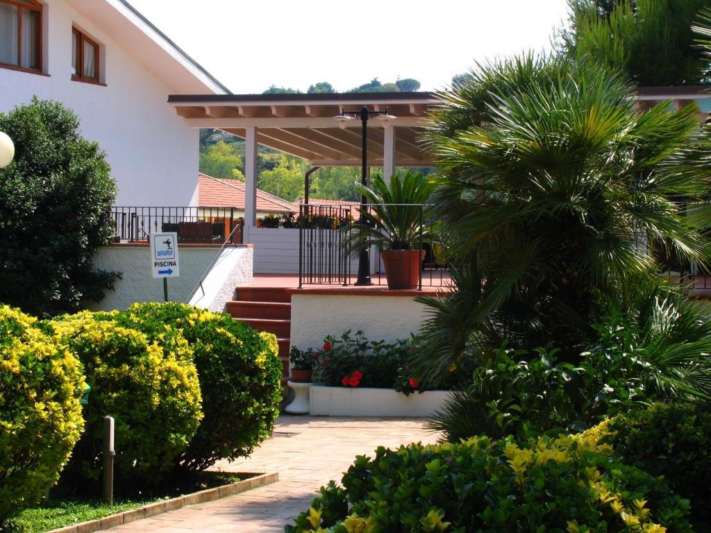Hotel Giardino Suites&Spa Нумана Екстериор снимка